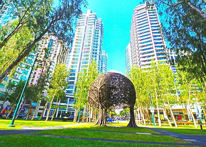 Apartment Free Welcome Breakfast, Bgc 1br, 300mbps Fiber, Steps To Mitsukoshi & Uptown, 15j