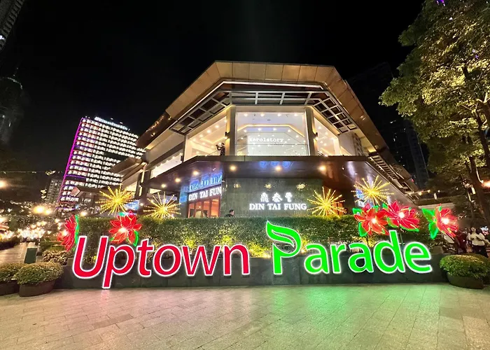 Free Welcome Breakfast, Bgc 1br, 300mbps Fiber, Steps To Mitsukoshi & Uptown, 15j